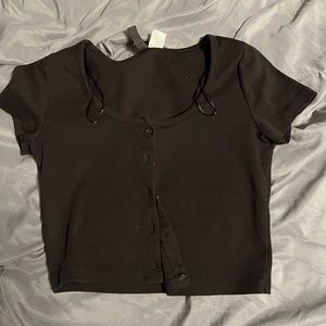 H&M Divided Crop Shirt